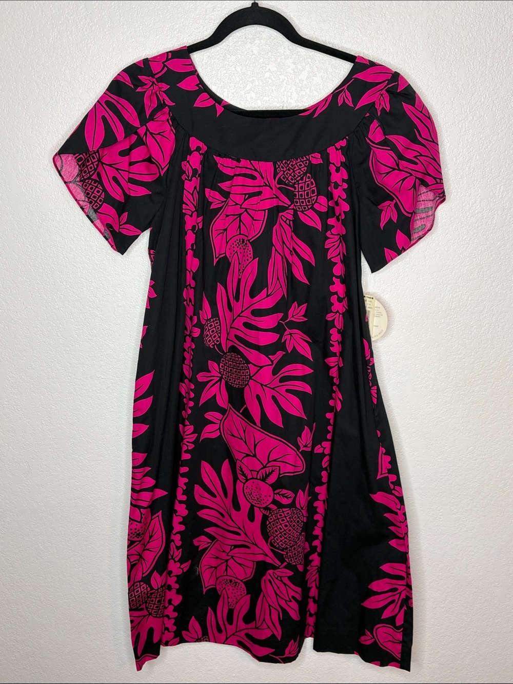 Hilo Hattie Black & Hot Pink Hawaiian Tropical Print Midi Dress Size Medium NWT